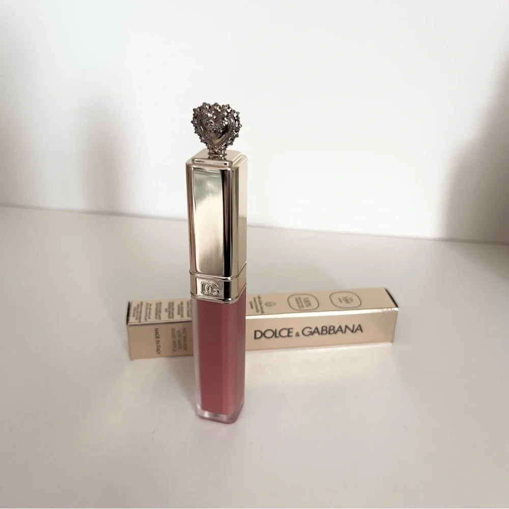 Dolce & Gabbana 16 hour liquid Lipstick